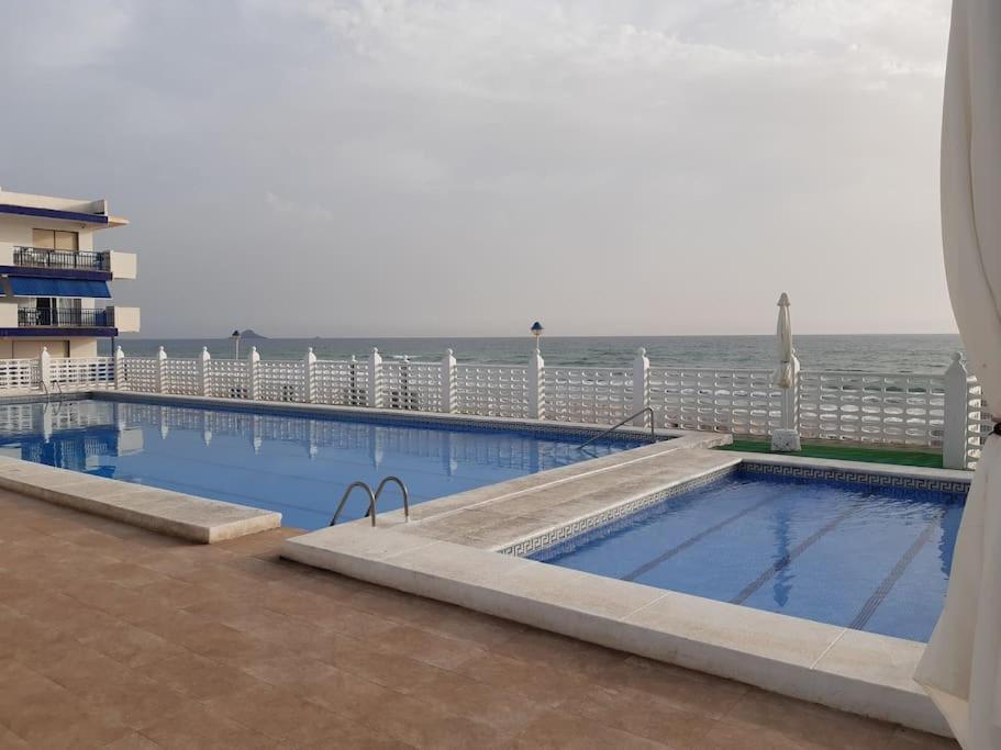 Ferienwohnung Cosy Flat With A Large Terrace Facing The Sea La Manga del Mar Menor Exterior foto